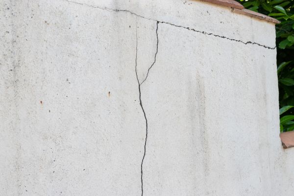 Foundation Crack Patching in Santa Monica