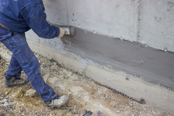 Foundation Crack Sealing in Santa Monica